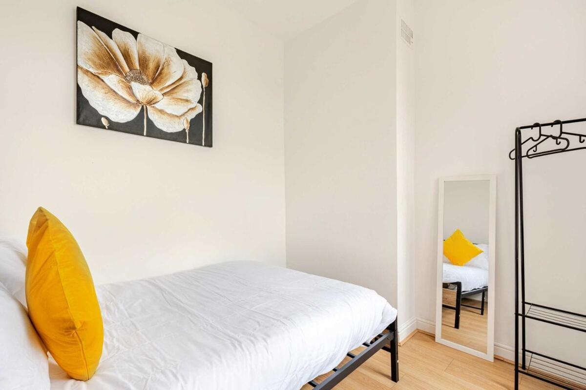 2 Min Walk Etihad Stadium & Coop Arena - 3Br, Free Parking Manchester Buitenkant foto