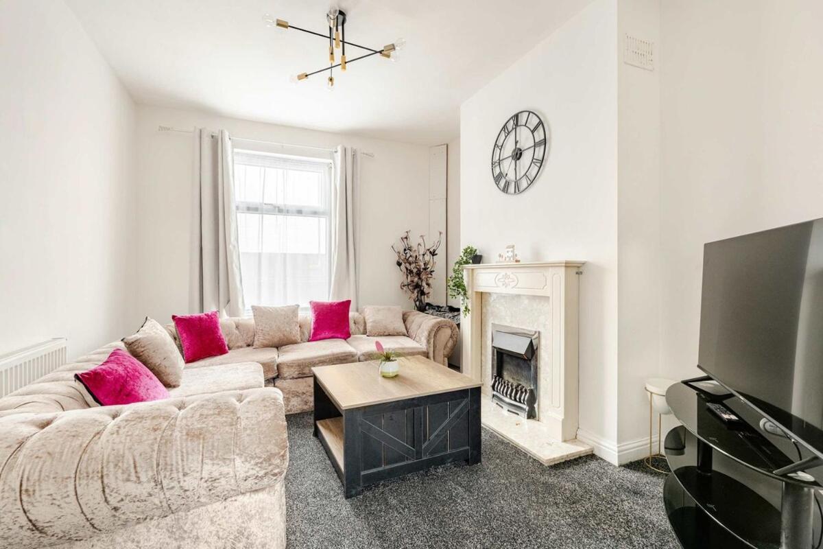 2 Min Walk Etihad Stadium & Coop Arena - 3Br, Free Parking Manchester Buitenkant foto